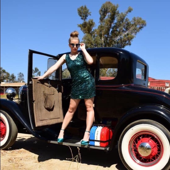 Green Sequin Holiday Dress By Forever 21 - Picture 2 of 7